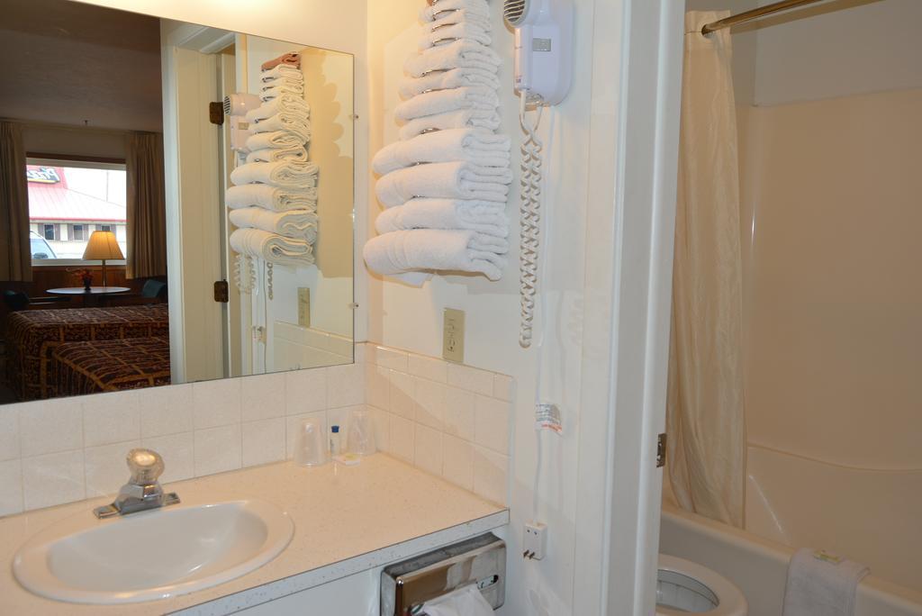 Viking Motel Lindsborg Rum bild