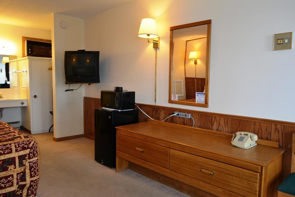 Viking Motel Lindsborg Rum bild